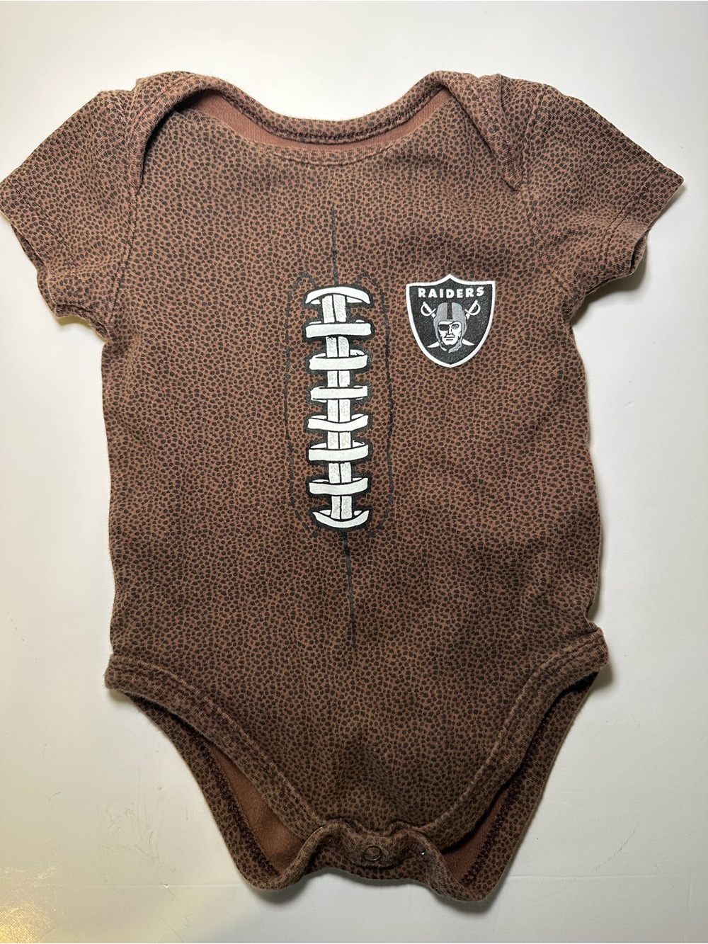 Baby NFL Football Bodysuit One Piece Shirt Las Vegas Raiders 6-9 Months